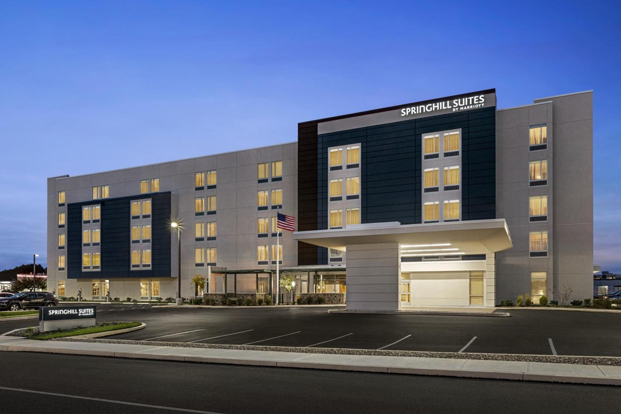 Springhill Suites By Marriott Fargo Exterior foto