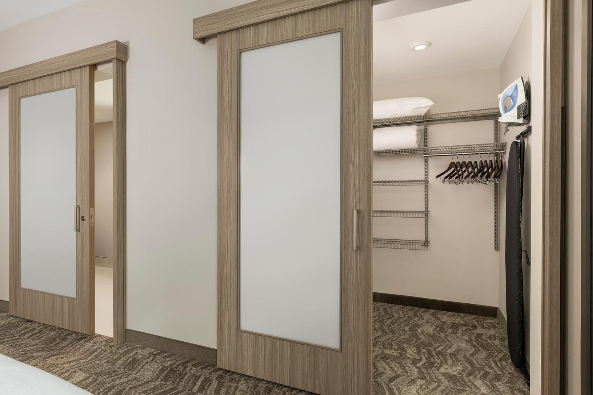 Springhill Suites By Marriott Fargo Habitación foto