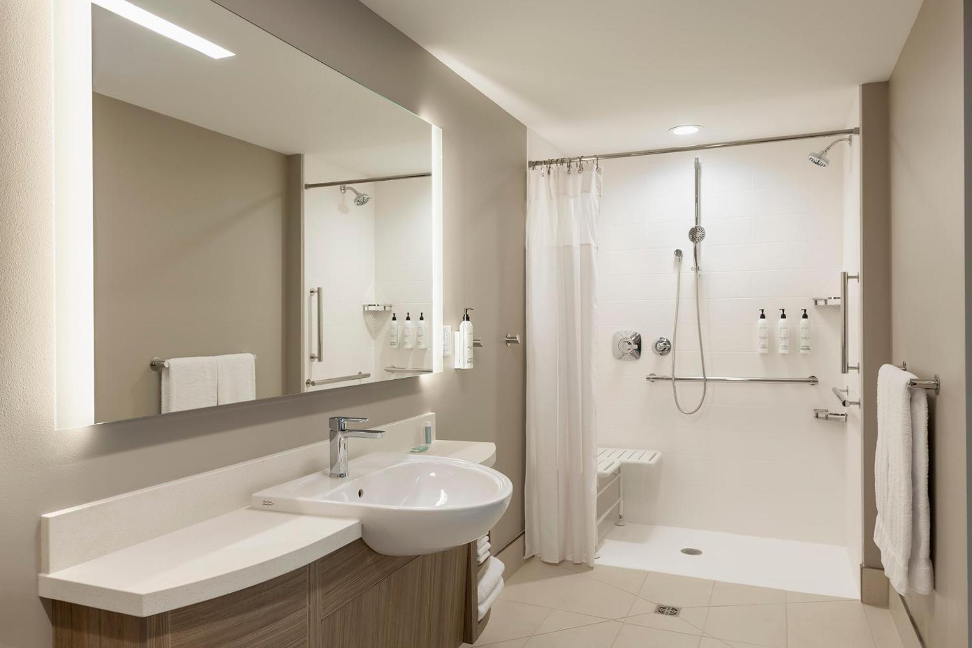 Springhill Suites By Marriott Fargo Habitación foto